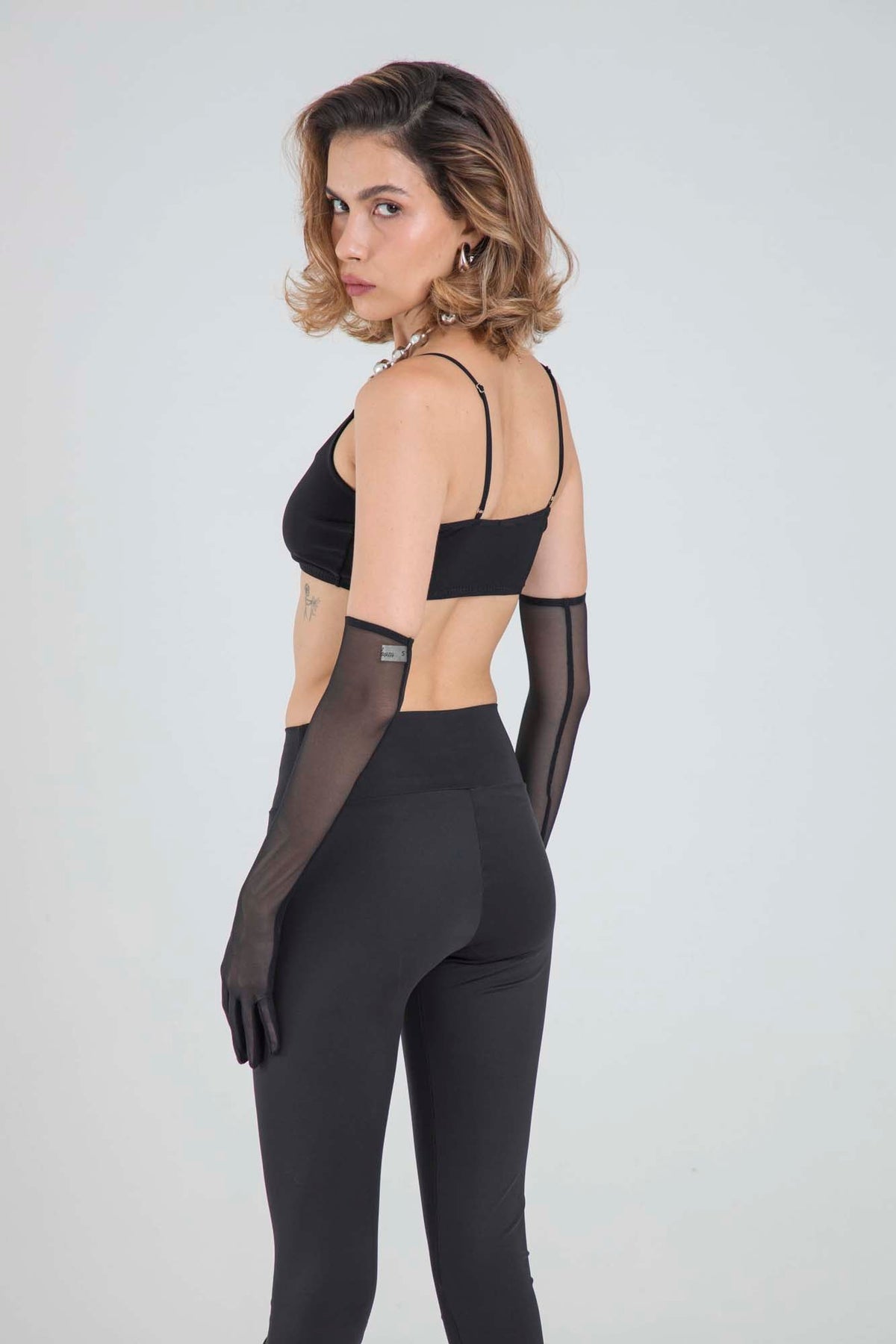 BLACK MESH GLOVES